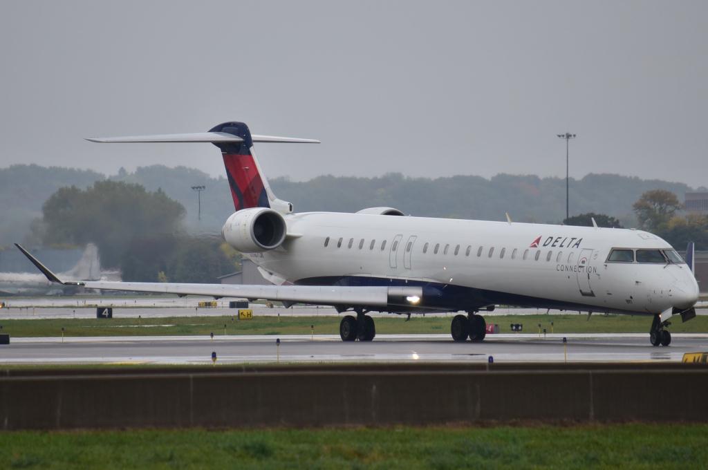 Photo of aircraft N897SK operated by SkyWest Airlines