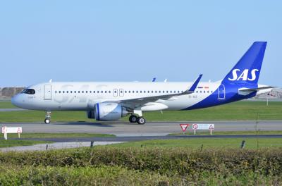 Photo of aircraft EI-SIZ operated by SAS Scandinavian Airlines Connect