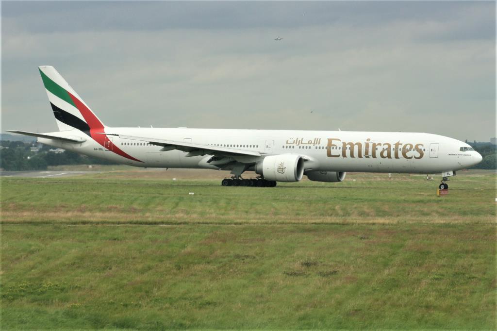 Photo of aircraft A6-EBL operated by Emirates