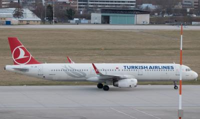 Photo of aircraft TC-JSI operated by Turkish Airlines