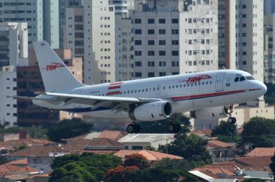 Photo of aircraft PR-MBW operated by TAM Linhas Aereas