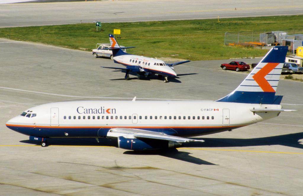 Photo of aircraft C-FACP operated by Canadian Airlines International