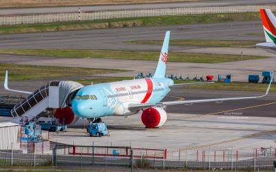 Image of aircraft registration B-320E - A A320-251N(WL) operated by Loong Air