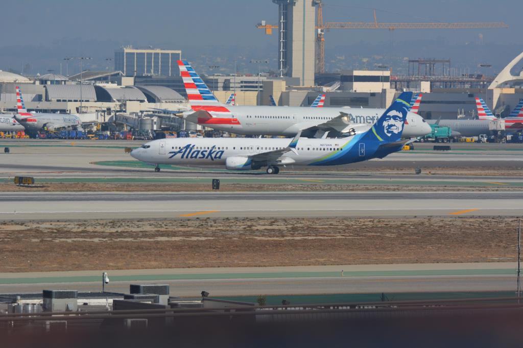 Photo of aircraft N278AK operated by Alaska Airlines