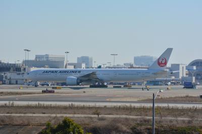 Photo of aircraft JA737J operated by Japan Airlines