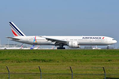 Photo of aircraft F-GZNP operated by Air France
