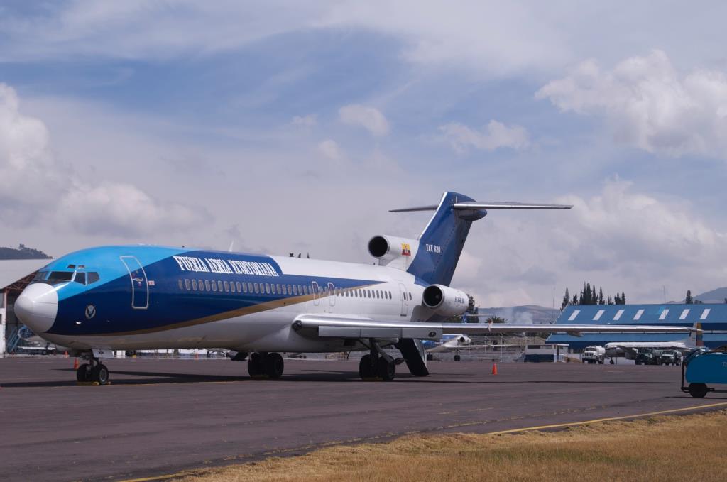Photo of aircraft HC-BZS operated by TAME Ecuador