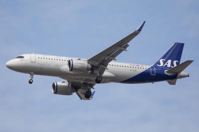 Photo of aircraft EI-SCE operated by SAS Scandinavian Airlines Connect