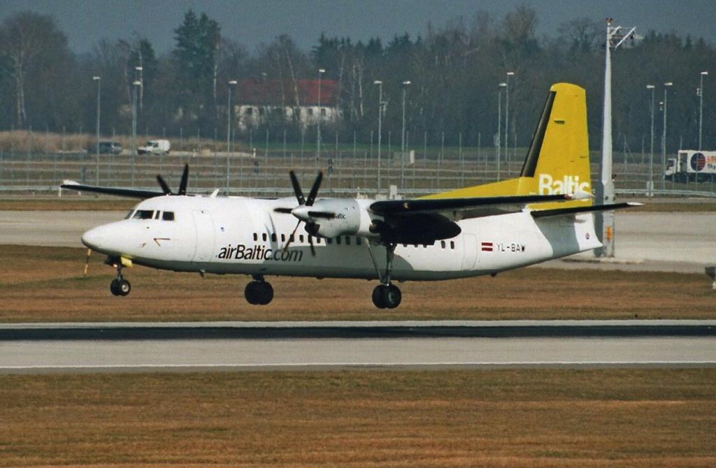 Photo of aircraft YL-BAW operated by Air Baltic