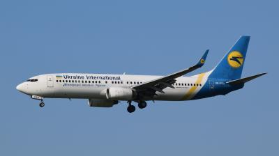 Photo of aircraft UR-PSA operated by Ukraine International Airlines