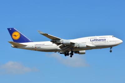 Photo of aircraft D-ABTA operated by Lufthansa