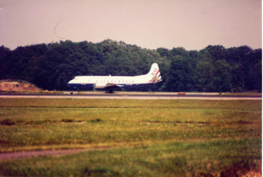 Photo of aircraft G-APEY operated by British Air Ferries
