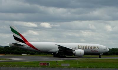 Photo of aircraft A6-EFM operated by Emirates