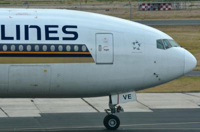 Photo of aircraft 9V-SVE operated by Singapore Airlines