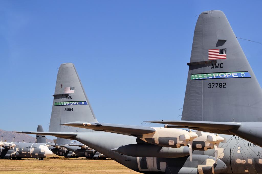 Photo of aircraft 62-1864 operated by United States Air Force