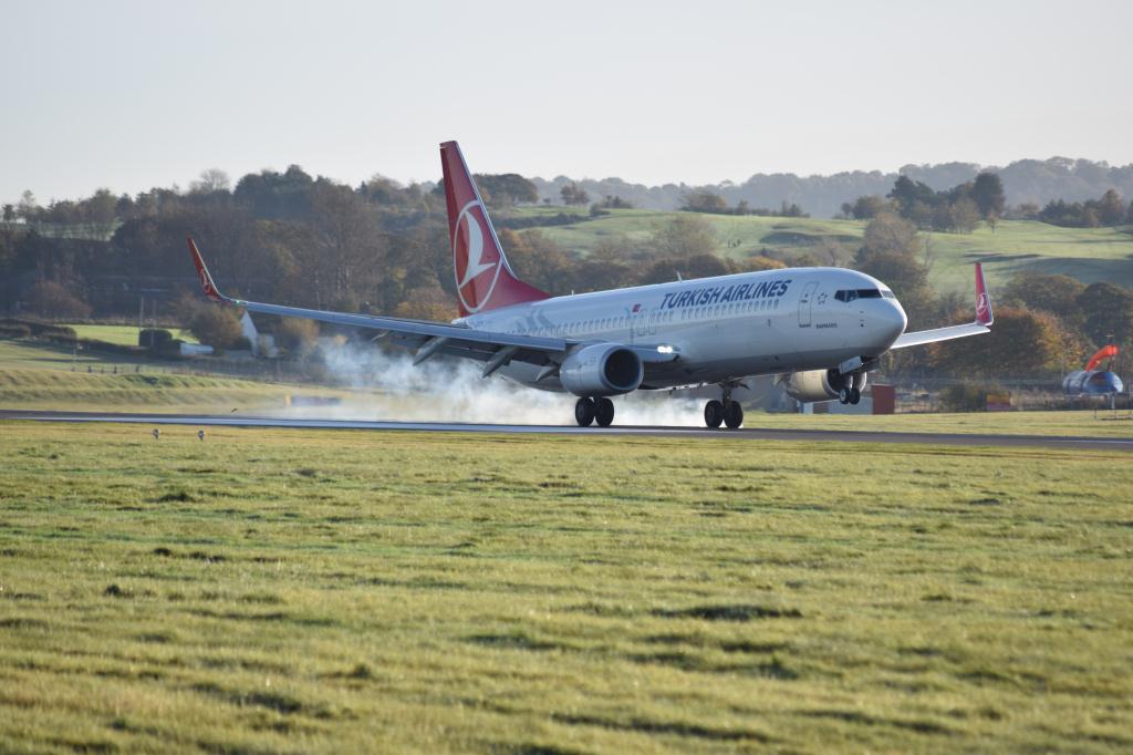 Photo of aircraft TC-JVH operated by Turkish Airlines