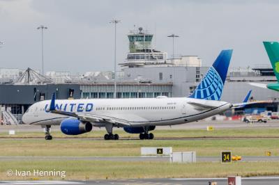 Photo of aircraft N41135 operated by United Airlines