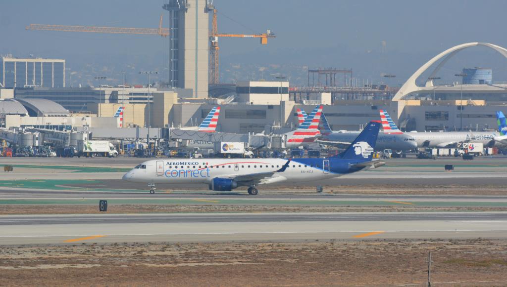 Photo of aircraft XA-ACJ operated by Aeromexico Connect