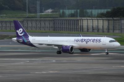 Photo of aircraft B-KKH operated by Hong Kong Express