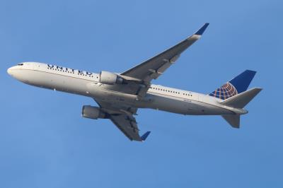 Image of aircraft registration N652UA - A 767-322(ER)(WL) operated by United Airlines