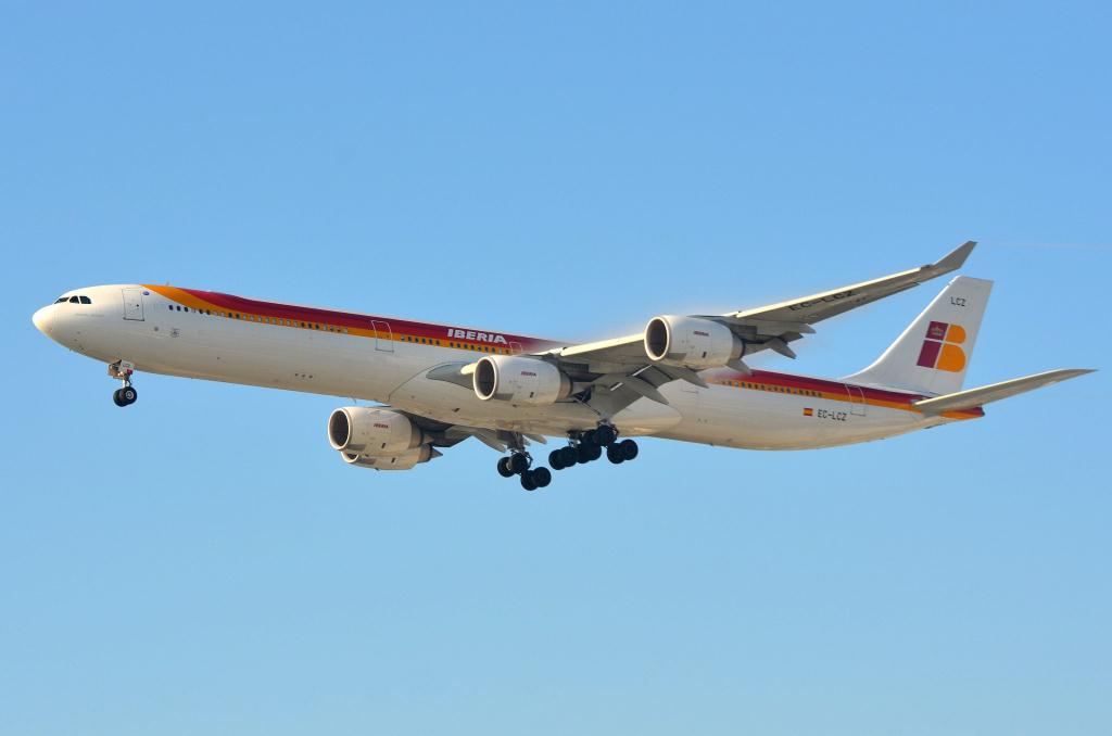 Photo of aircraft EC-LCZ operated by Iberia
