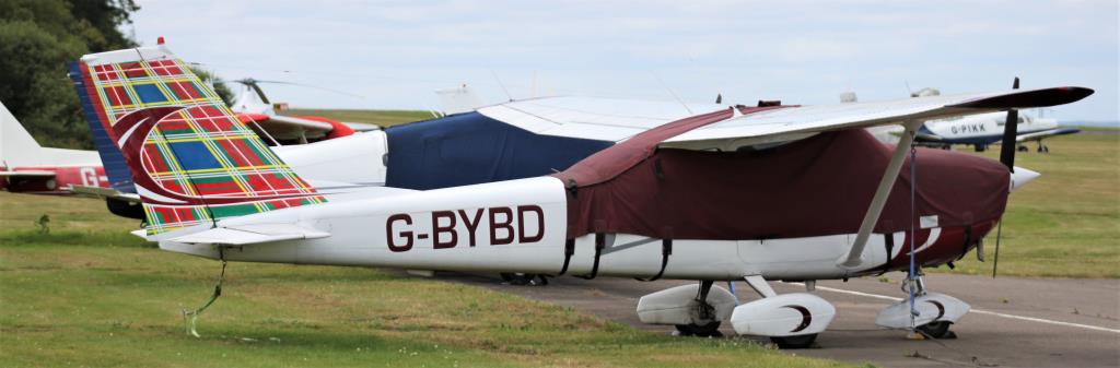 Photo of aircraft G-BYBD operated by Robert MacBeth-Seath