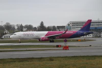 Photo of aircraft HA-LTA operated by Wizz Air