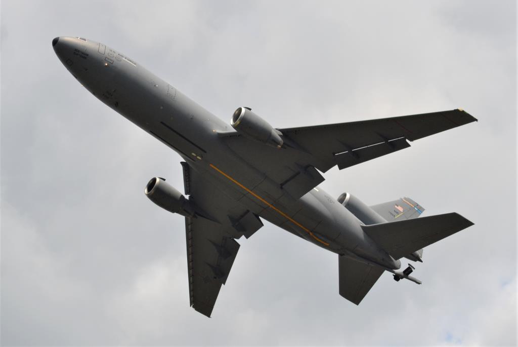 Photo of aircraft 87-0124 operated by United States Air Force