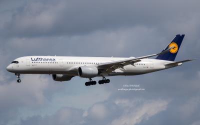 Image of aircraft registration D-AIXE - A A350-941 operated by Lufthansa