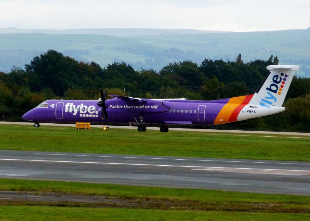 Photo of aircraft G-PRPE operated by Flybe