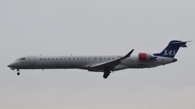 Image of aircraft registration EI-FPH - A CRJ-900-LR operated by SAS Scandinavian Airlines