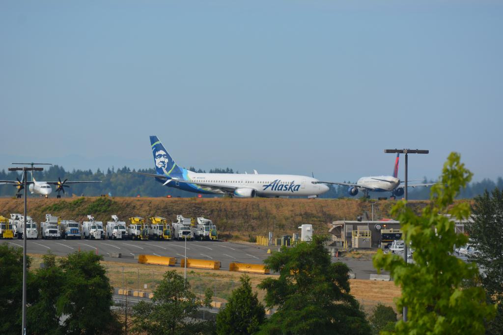 Photo of aircraft N556AS operated by Alaska Airlines