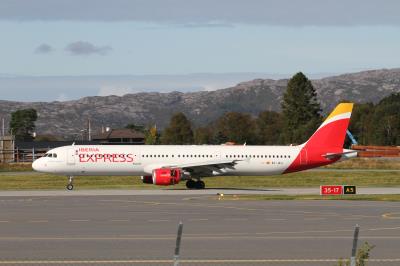 Image of aircraft registration EC-JEJ - A A321-211 operated by Iberia