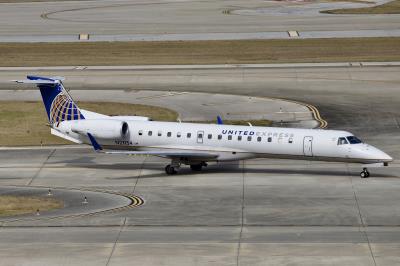 Photo of aircraft N21154 operated by CommutAir