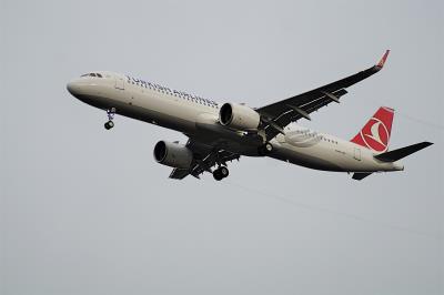 Photo of aircraft TC-LSM operated by Turkish Airlines