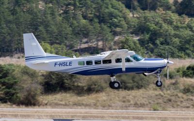 Photo of aircraft F-HSLE operated by Skydive Center
