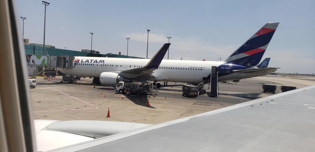 Photo of aircraft CC-CWV operated by LATAM Airlines Chile