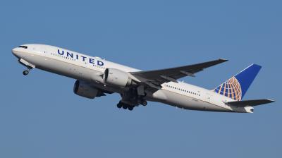 Image of aircraft registration N74007 - A 777-224(ER) operated by United Airlines