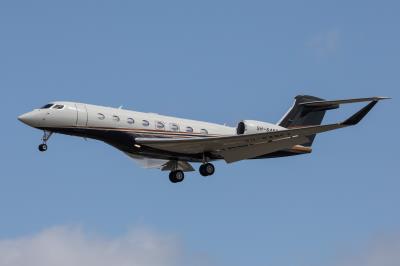 Photo of aircraft 9H-648FX operated by FlexJet Malta