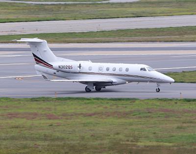 Photo of aircraft N302QS operated by NetJets