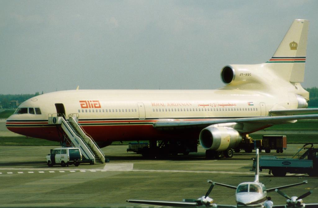 Photo of aircraft JY-AGC operated by Royal Jordanian