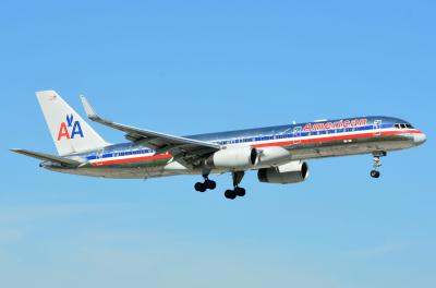 Photo of aircraft N184AN operated by American Airlines