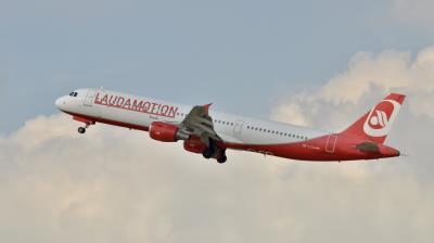 Image of aircraft registration OE-LCG - A A321-211 operated by LaudaMotion