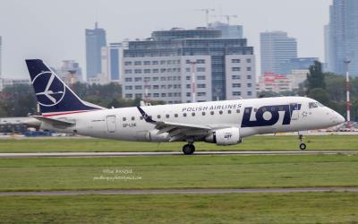 Photo of aircraft SP-LDE operated by LOT - Polish Airlines