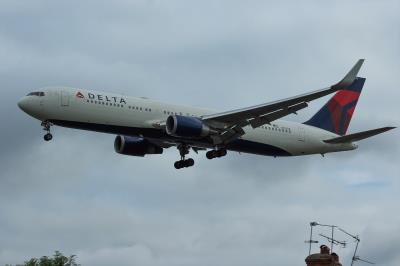 Photo of aircraft N178DZ operated by Delta Air Lines