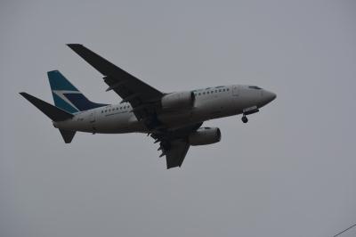 Photo of aircraft C-GWSK operated by WestJet