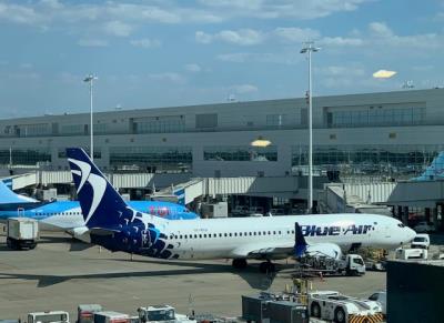 Photo of aircraft YR-MXA operated by Blue Air