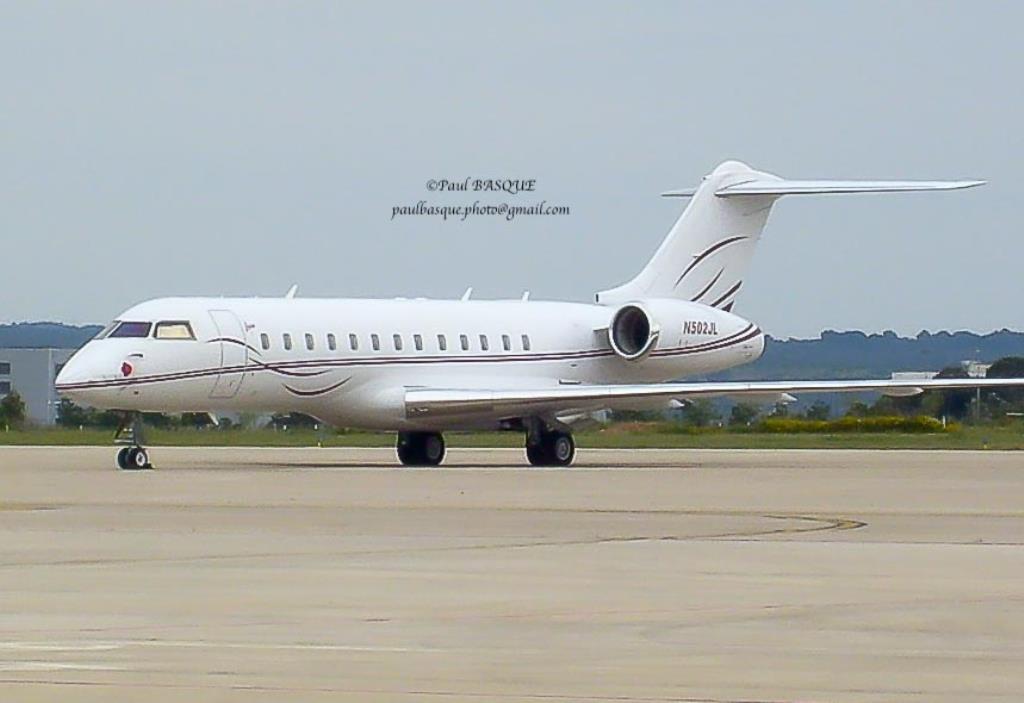 Photo of aircraft N502JL operated by Hanover Aviation Inc