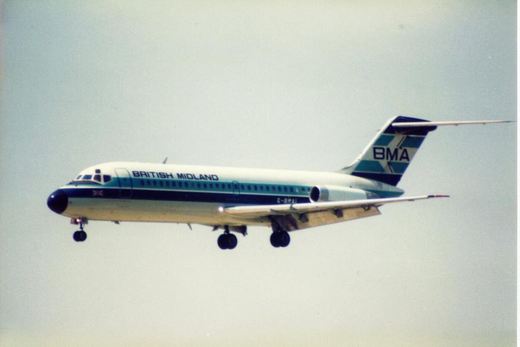 Photo of aircraft G-BMAI operated by British Midland Airways