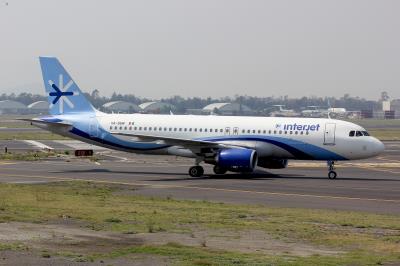 Photo of aircraft XA-SUN operated by Interjet